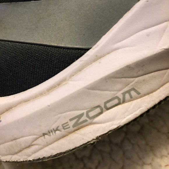 Women’s Nike Zoom Running Shoes Size 8. Grey. - Picture 7 of 16